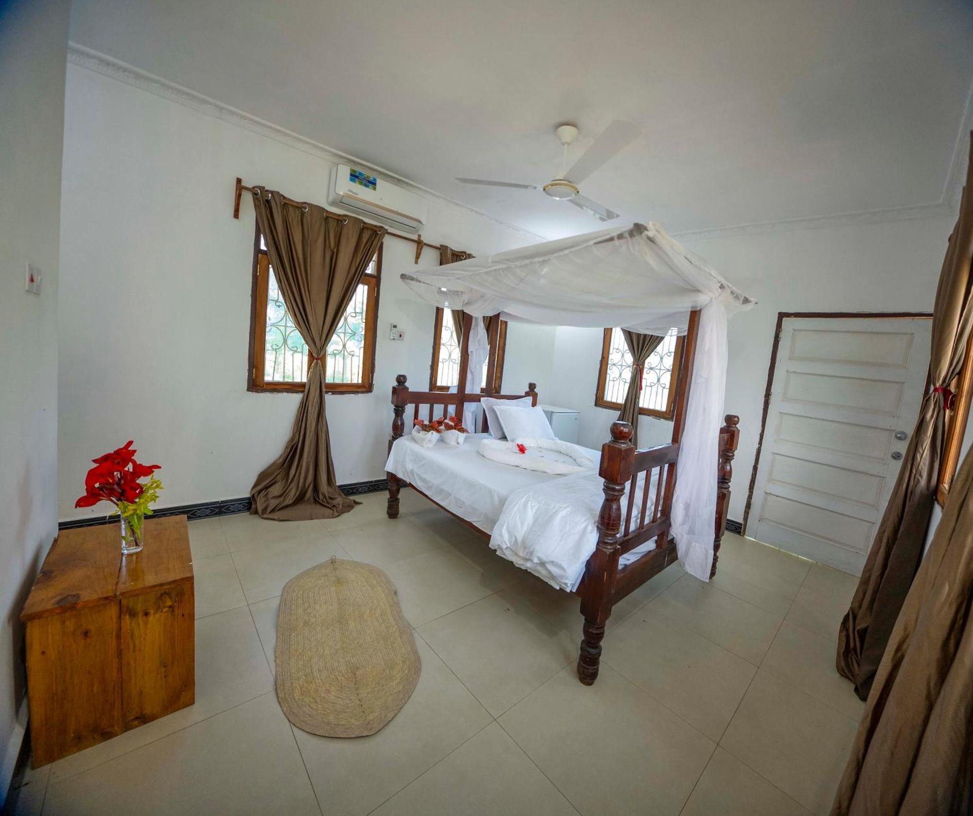 Mangapwani Beach Villa Fujoni エクステリア 写真
